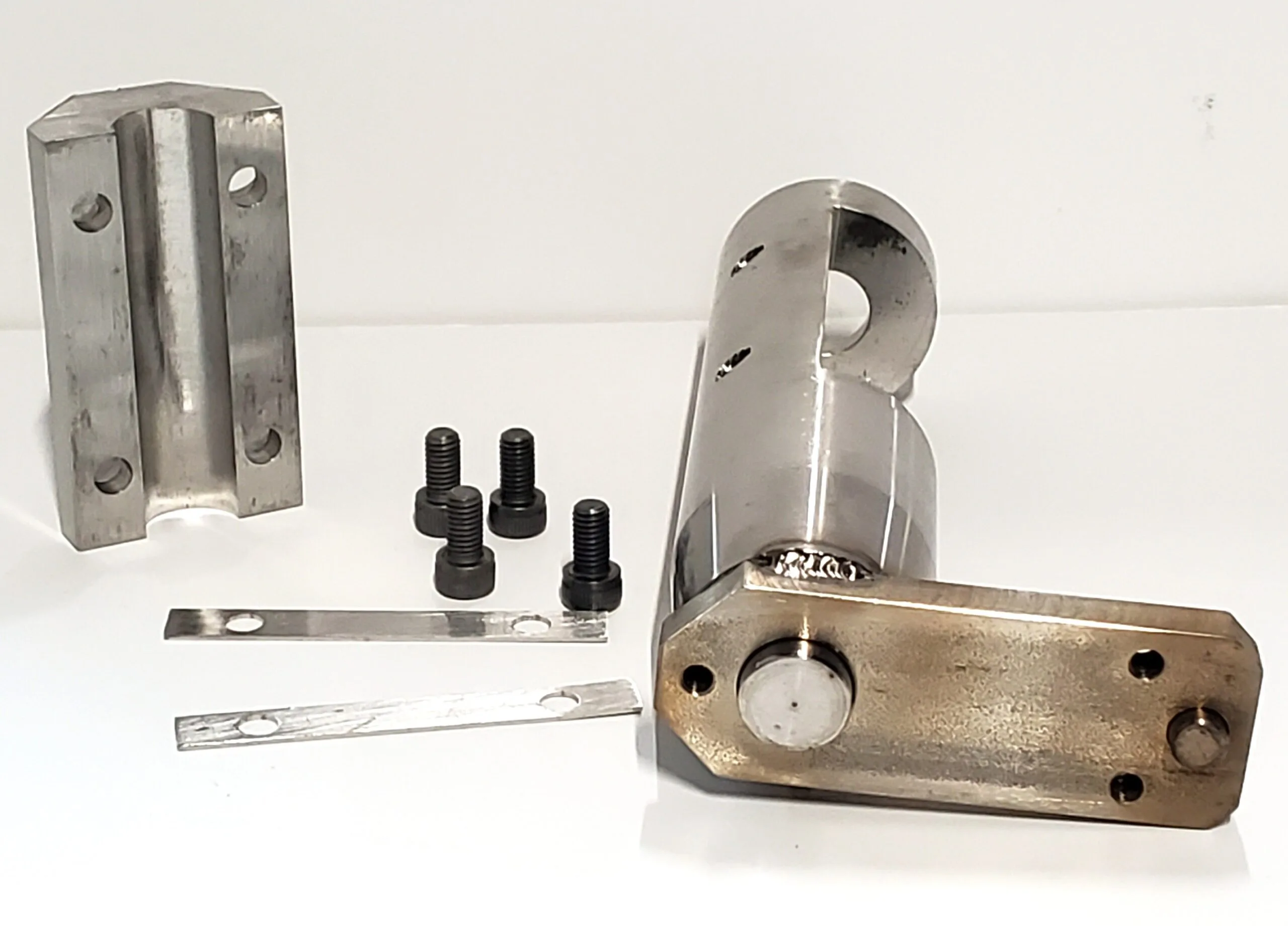 CC-6840-00 | CLAMP, SHUTTER, P/N 00-672401-00 - Image 4