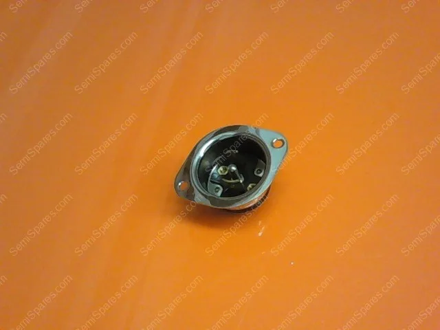 EC-1530-00 | ARROWHART FLUSH MOUNT SOCKET MALE 15A-12