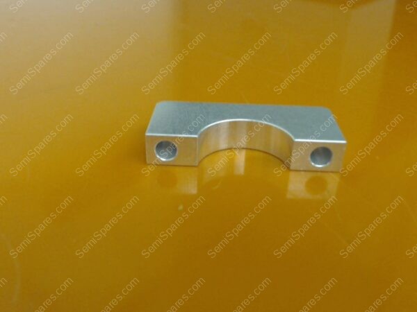715-011522-002 | BRACKET,GAS FEED TUBE LWR