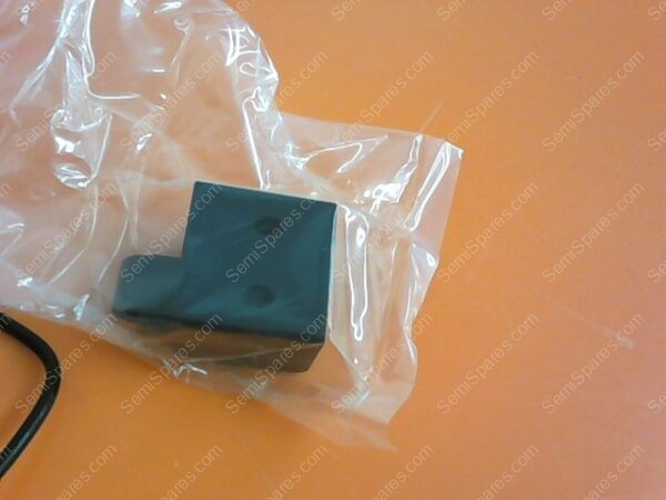 715-073078-001 | HINGE,LWR FRNT-COOLG STAT - Image 2