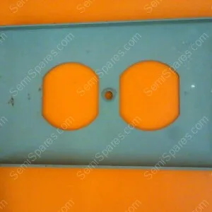 G-3043GE | HUBBLE RECEPTACLE CPU EXP WITH WIREMOLD G-3043GE METAL COVER