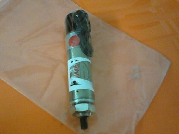AC-0170-00 | AIR CYL,COVERLOCK W/SOLENOID, 0010 091 - Image 2