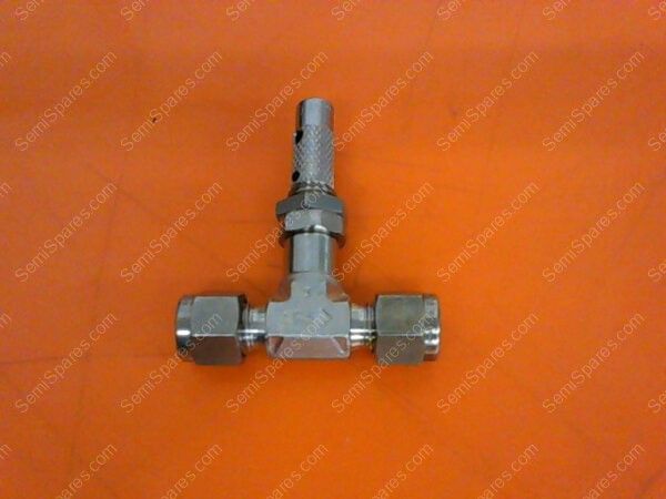 152453 SS-SS4 | STAINLESS STEEL LOW FLOW ANGLE PATTERN METERING VALVE, 1/4"