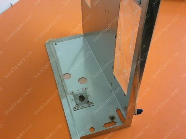 714-015054-004 | CHASSIS STATIONARY UPPER M.BOX