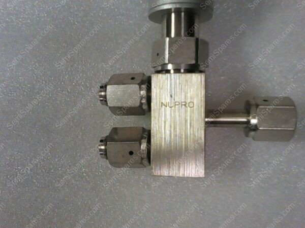 SS-4BY-V35-1C | STAINLESS STEEL SWITCHING BELLOWS, SEALED VALVE 1/4 IN, METAL GASKET FACE SEAL FITTING, SPRING RETURN ACTUATOR - Image 2