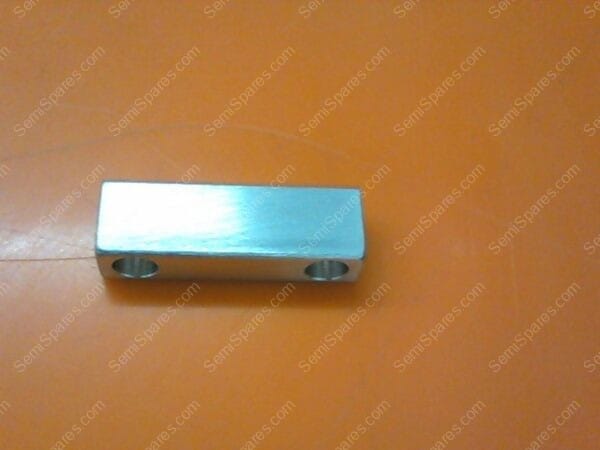 715-012138-001 | BLOCK  SHAFT RETAINING - Image 2