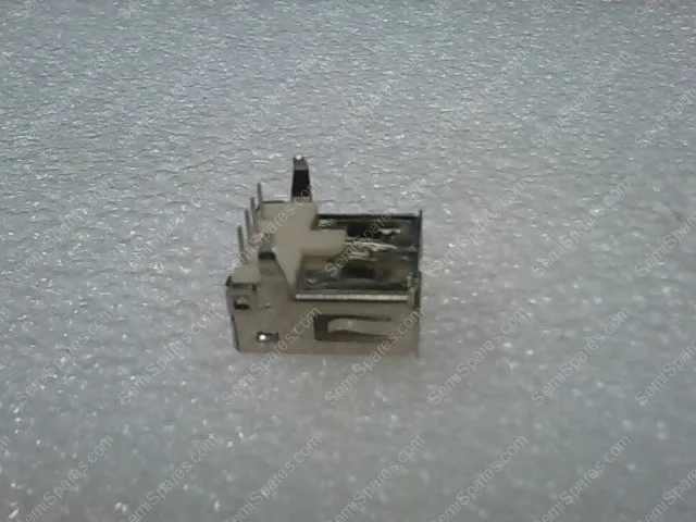 USB-A-S-FW-TH | CONN RCPT USB 2.0 TYPE A 4POS R/A - Image 2