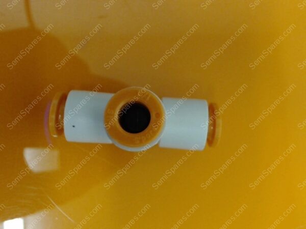 3300-03018 | FTG TEE 1/4 TUBE ONE TOUCH