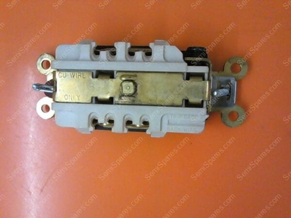 668-090646-001 | CONN,RECEPTACLE,20A 125V 3-WIR
