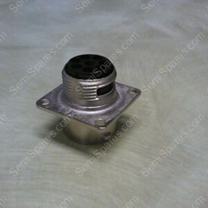 UT0012-8SH | FEMALE SQUARE FLANGE RECEPTACLE IP67, 96 H SALT SPRAY