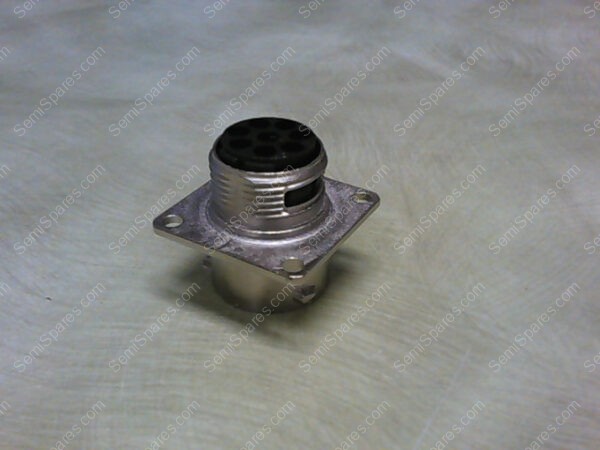 UT0012-8SH | FEMALE SQUARE FLANGE RECEPTACLE IP67, 96 H SALT SPRAY