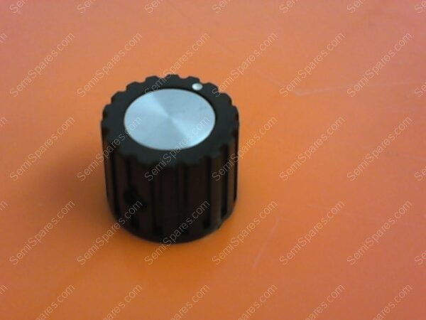 645-008990-002 | KNOB SERRATED .70 DIA X .53 HI - Image 3