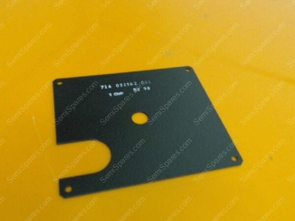 714-032562-002 | PL,BLANK-OFF,EXH PORT