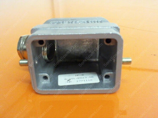 1771118 | 2.362" L x 1.693" W x 1.732" H, HOOD CONNECTOR, LOCKING CLIP - Image 2