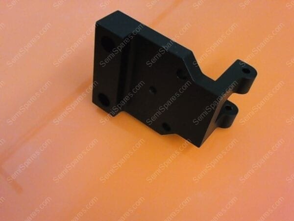 715-441505-002 | BRKT,CATCH,CHMBR TOP LFTR