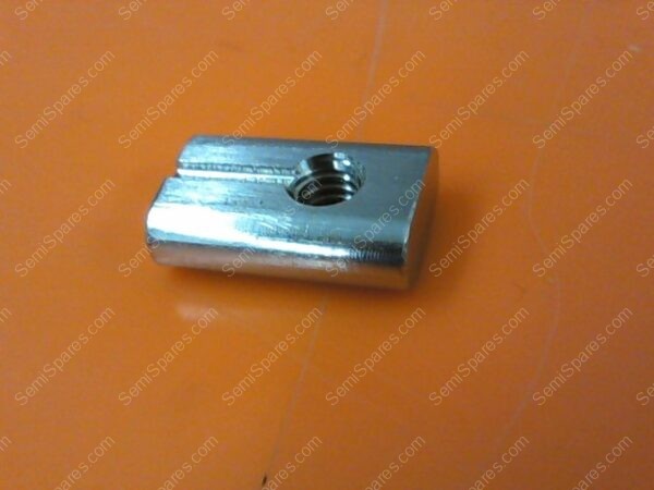 715-025833-001 | NUT,INJECTION PLATE