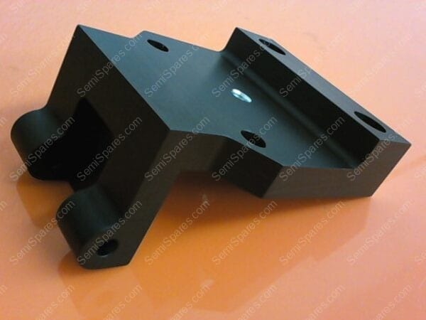 715-440074-002 | BRKT,CATCH,CHMBR TOP LFTR - Image 2