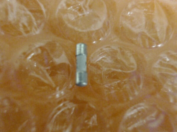 FS-0011-00 | FUSE,FUSELOCK ACTING,2A,125V,0910-01253 - Image 2