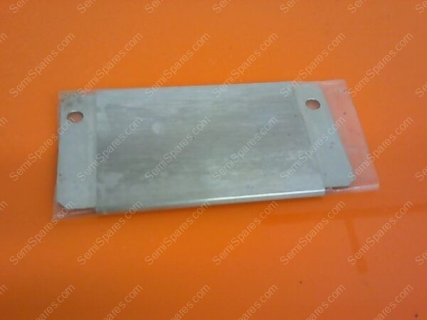 715-310077-001 | PL,BLK OUT NOZ,APM COV