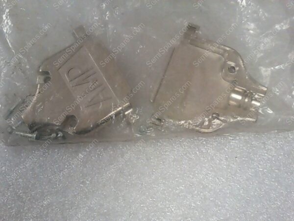745173-4 | CABLE CLAMP KIT, SZ 3, HOOD D-SUB - Image 2