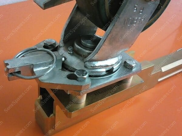 853-490139-002 | ASSY,CASTER-BRKT,RSD - Image 3
