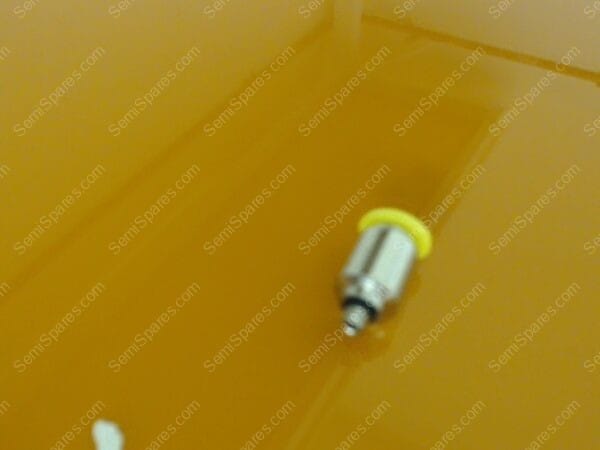 CF-1075-00 | 10-32,1/4 TUBE MALE KWIK CONN, PQ-CC08N