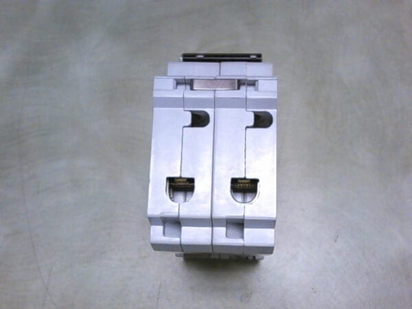 S272 K20A | ABB S272-K20A CIRCUIT BREAKER 20AMP 2POLE 277/480VAC DIN RAIL MOUNT - Image 2