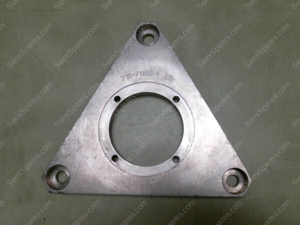 715-071168-001 | YOKE,3-PIN LIFTER,TMC,CVD