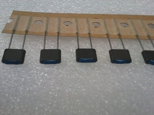 ZBF503D-00TA | FERRITE BEADS ON LEADS, RADIAL, 50 OHMS, 6A - Image 2
