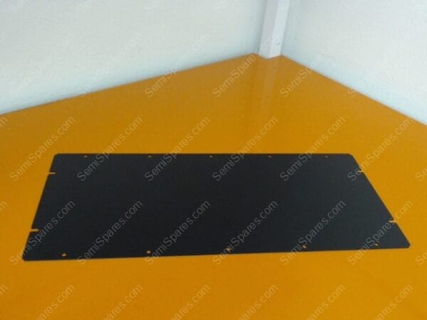 714-053014-001 | COVER, POWER DIST, FEED-THRU - Image 2