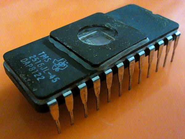 TMS27C256 | TMS27C256-2JL - 27C256 - TEXAS INSTRUMENTS INTERGRATED CIRCUIT 256K (32Kx8) EPROM - Image 3