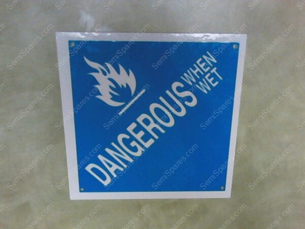 DANGEROUS WHEN WET | D.O.T DANGEROUS WHEN WET PLACARD - Image 2