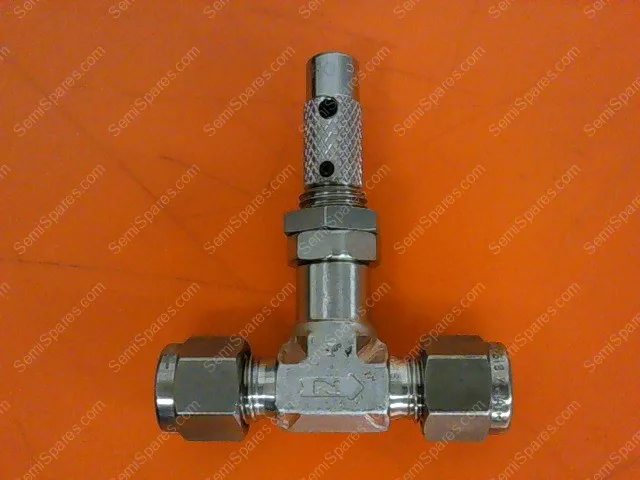 152453 SS-SS4 | STAINLESS STEEL LOW FLOW ANGLE PATTERN METERING VALVE, 1/4" - Image 3