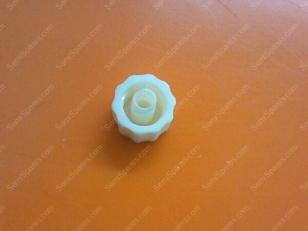 BF-0115-00 | PLUG,LP4-1,W/LOCK RING,WHITE NYLON