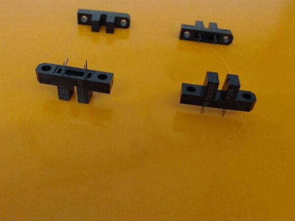 IC-2670-00 | IC/SENSOR,BH0-4372-001,PHOTO INTERRUPTEP - Image 2