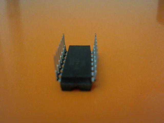 SN74LS32N | INTEGRATED CIRCUITS, UV ERASABLE PROGRAMMABLE READ-ONLY MEMORY, NOS, SN74LS32N