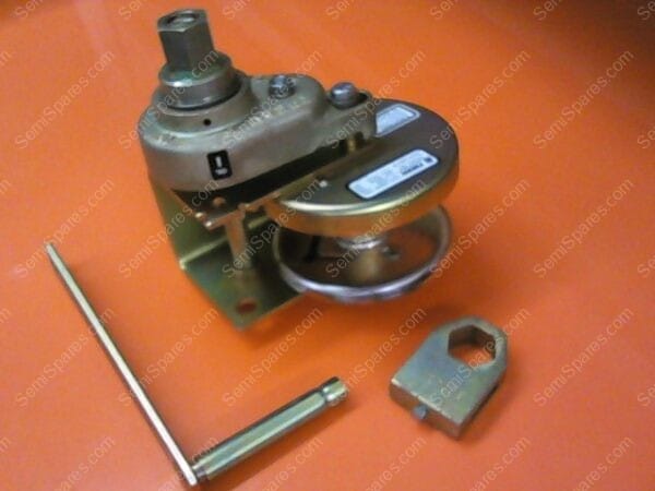 790-061666-001 | WINCH, THERN HAND W/BRAKE - Image 3