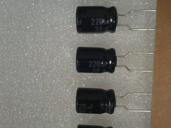 CP 20 | 220UF ECA 1VM 221B C1, C2, C57, ELECTROLYTIC CAPACITOR - Image 3