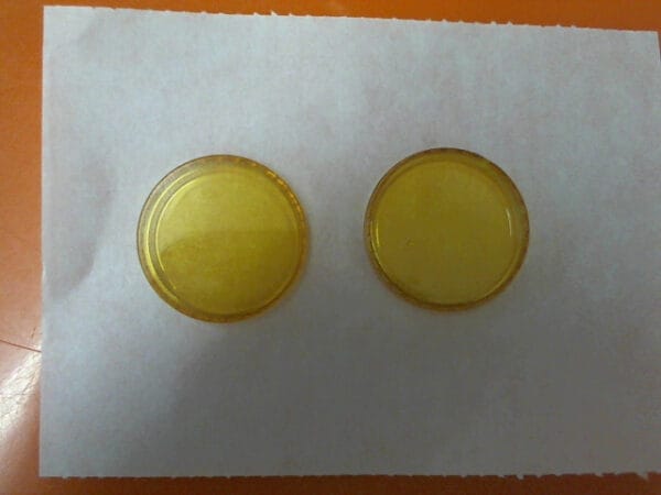 VP-4679-00 | LENS, YELLOW, ROUND, SWITCH, EAO, 50B3090 - Image 2