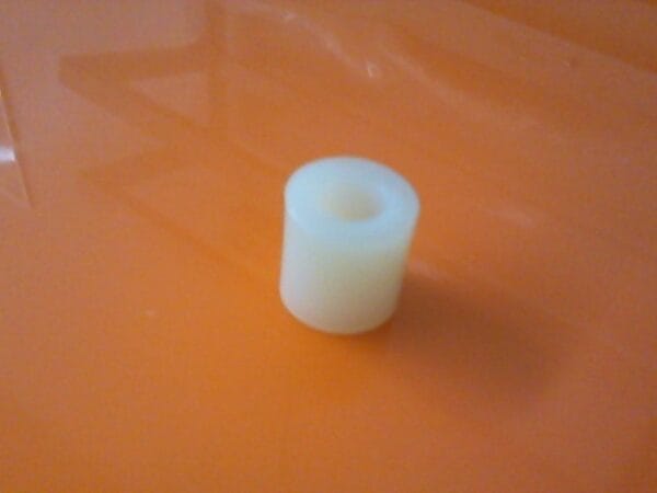 IN-1670-00 | STANDOFF, E40000905, ROUND, NYLON, 1/2X1/4 - Image 2