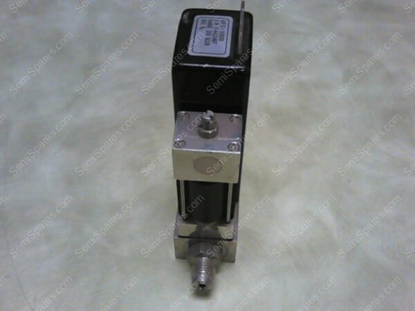 UFC-1000 | UNIT UFC-1000 MASS FLOW CONTROLLER 200 SCCM GAS N2 - Image 2