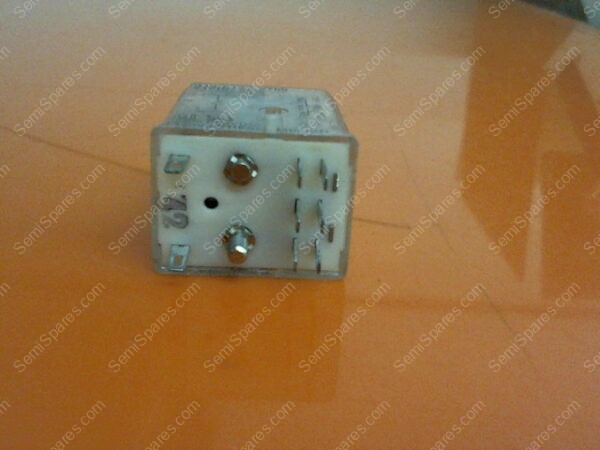 R10-E1Z2-V700 | RELAY GEN PURPOSE 4PDT 2A 24VDC - Image 5