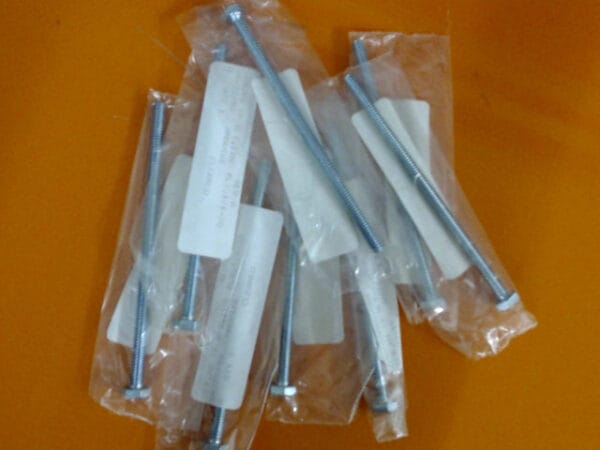 720-900586-080 | SCR,HX TP BLT,ZINC PLT,1/4-20 - Image 3