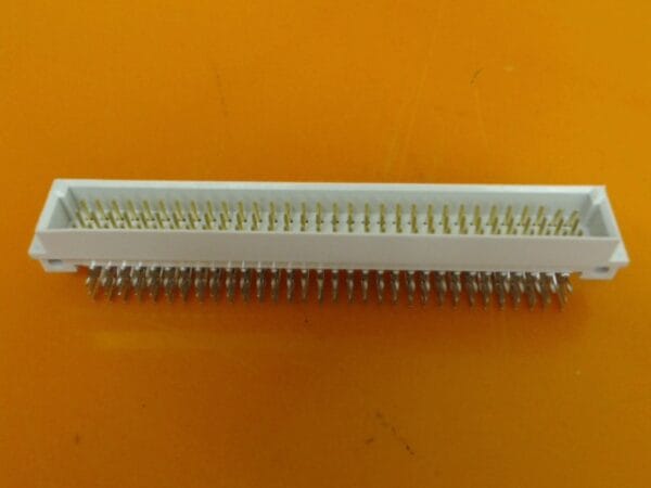 668-007106-096 | CONN HDR MALE 96PIN 3ROW PCMOU - Image 3