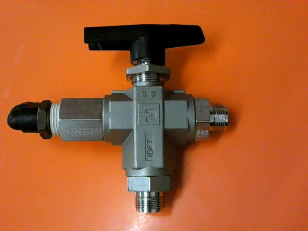 8F-B8XJ2-SSP | PARKER 8F-B8XJ2-SSP THREE-WAY BALL VALVE - Image 2