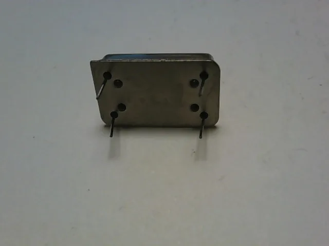 2.4576MHZ| CRYSTAL OSCILLATOR TTL OUTPUT| DALE XO-43B / FOX F1100E - Image 2