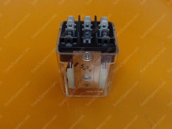 644-060865-001 | RELAY 35 VOLT 3PDT.KUP - Image 3