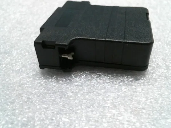 TMOU-152-FKC3E | 25P PLASTIC HOOD FCT ELECTRONICS D-SUBMINIATURE CONNECTORS - Image 3