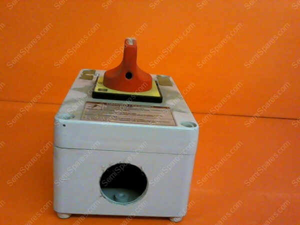 C/T/H/335/6 | SAREL DISCONNECT SWITCH, GENERAL DUTY, 120/208 VOLTS P/N C/T/H/335/6 - Image 2