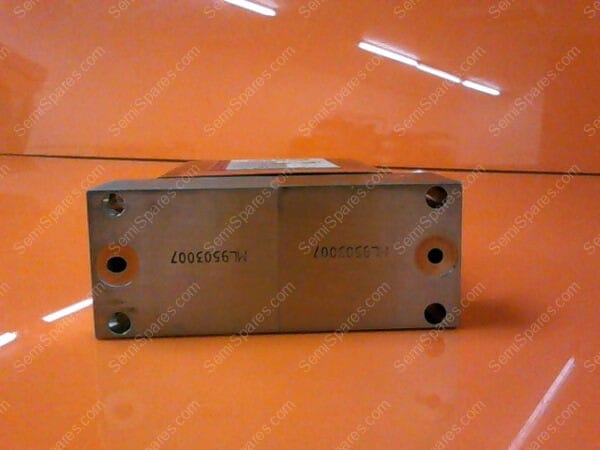 FC-2979M | TYLAN 2900 SERIES 100 SCCM MASS FLOW CONTROLLER GAS CF4 - Image 2